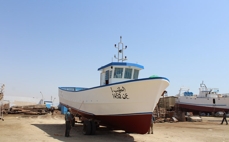 Bateau en résine fabriqué par : Société Polyservices -Sfax